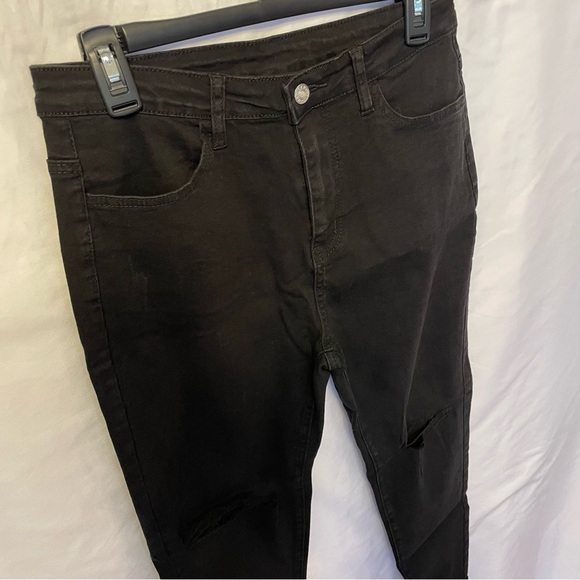 SHEIN Black Distressed Skinny Jeans NWOT Size Large Everyday Jeans Dark Denim - Picture 3 of 12